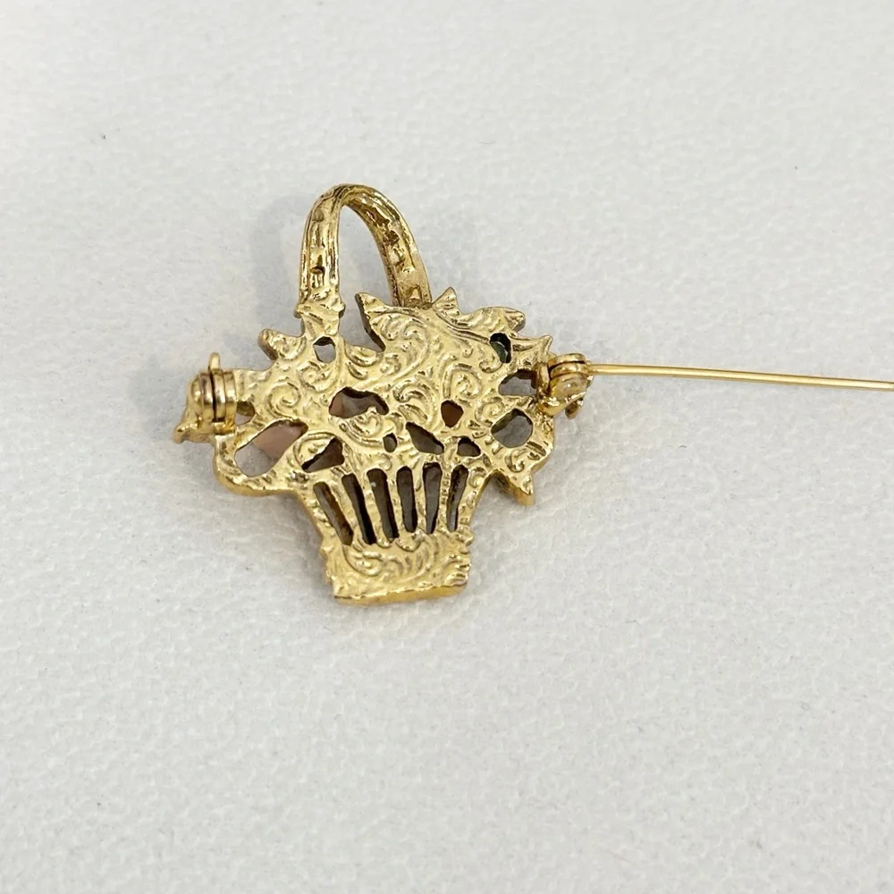 Vintage Victorian Style Brooch Flower Basket Porcelain and Pink Rhinestone - Picture 4 of 4